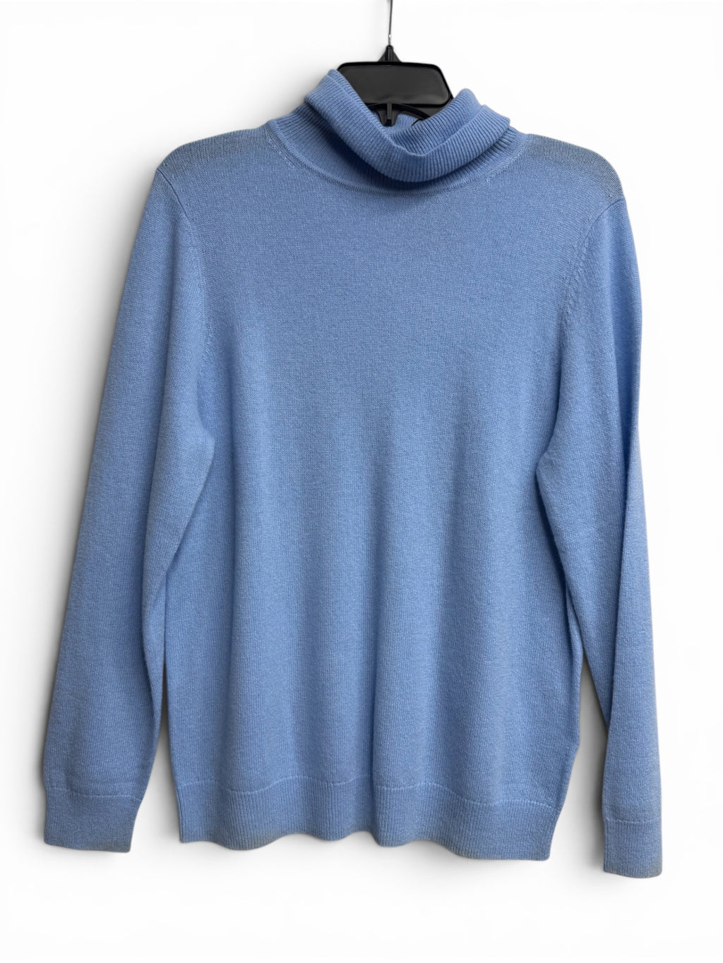 🩵✨ Charter Club Luxury 100% Cashmere Soft Blue Turtleneck Sweater – Ultra Soft Luxury Knit 🩵❄️✨ Size Medium