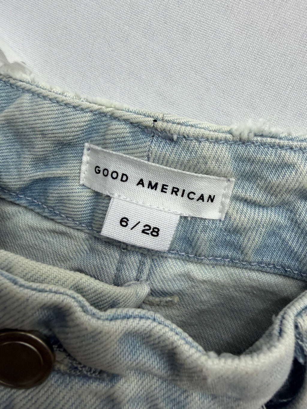 ✨ GOOD AMERICAN Distressed Wide Leg Jeans ✨ Size 6/28