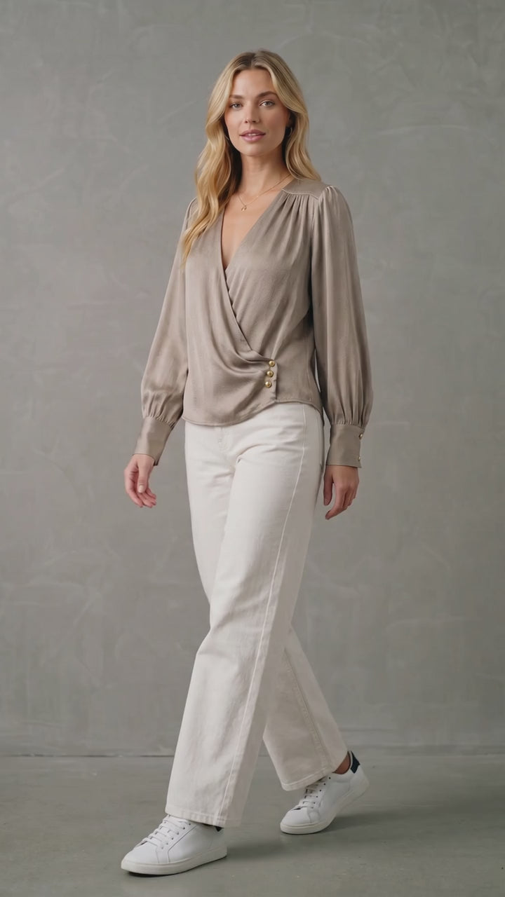 ✨🤎 Donna Karan New York Satin Wrap Blouse – Champagne Taupe – Gold Button Detail – Size Large 🤎✨